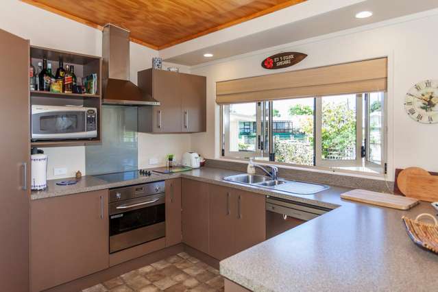 136 Mayfair Avenue Whangamata_3