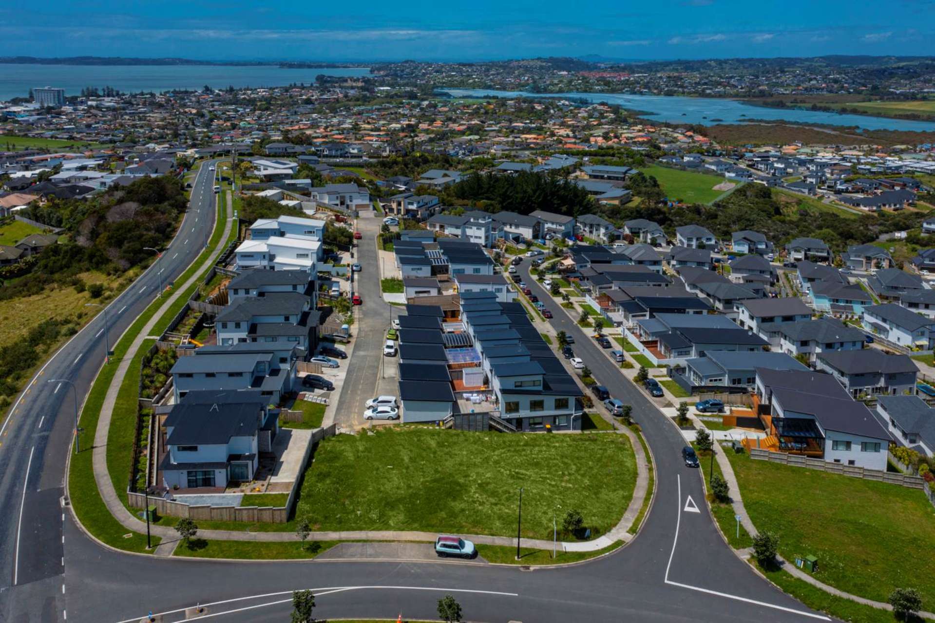 1  Manawa/60 Ascension Crescent Orewa_0