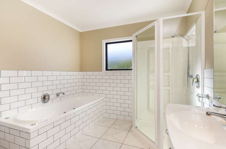 111 Kahotea Drive Motuoapa_13