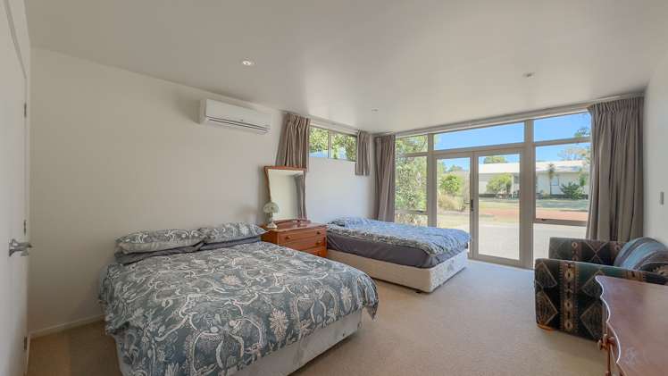19 Crown Reef Pauanui_18