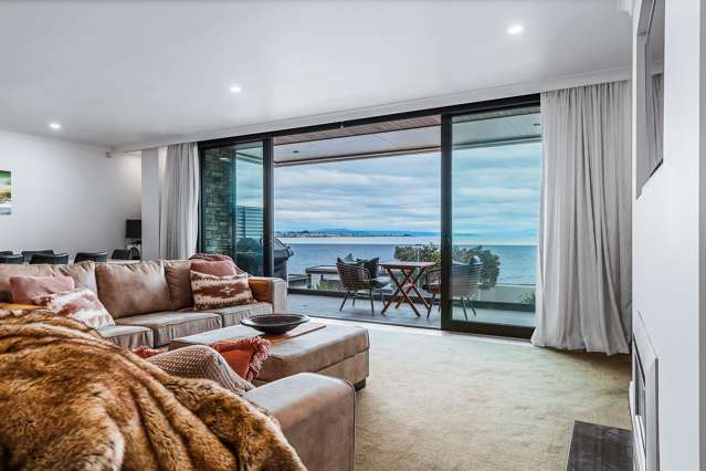 Ultimate lakeside living in the heart of Taupo
