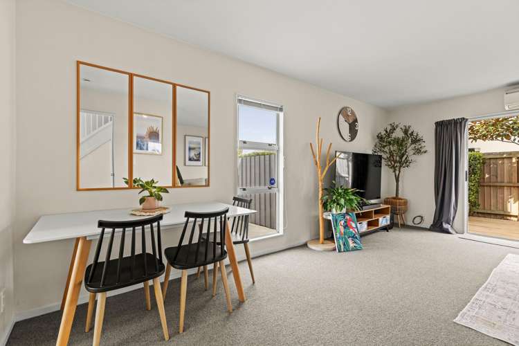 2/139 Brougham Street Addington_4