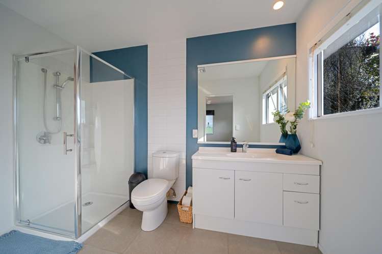 104 Memorial Drive Parahaki_9