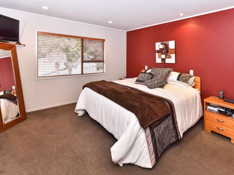 7 Idesia Place Totara Heights_16