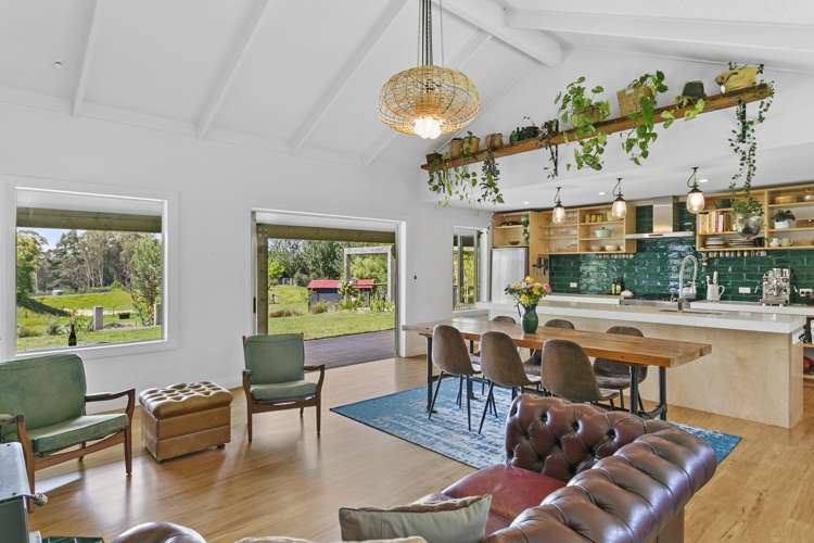 142 Mapara Road Acacia Bay_23