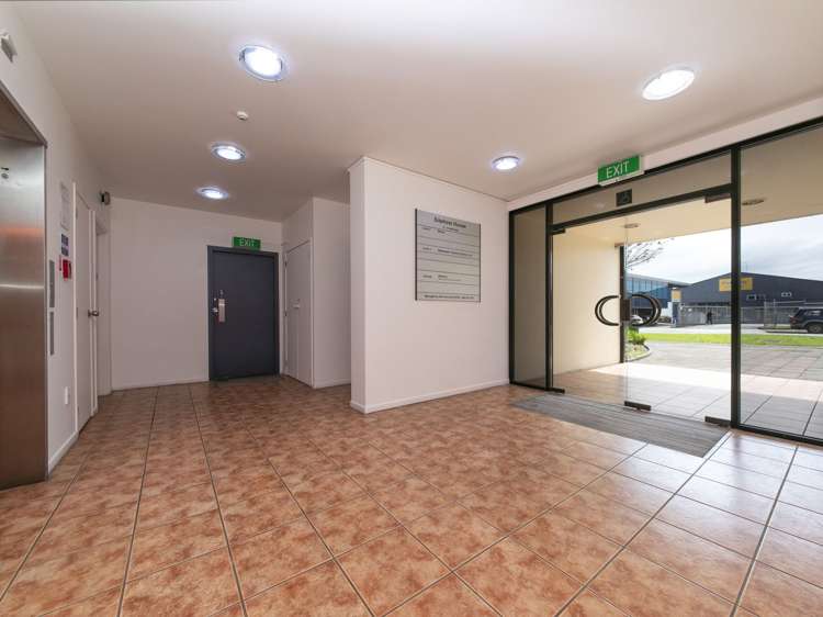 Part Level 1/12 Walls Road Penrose_8