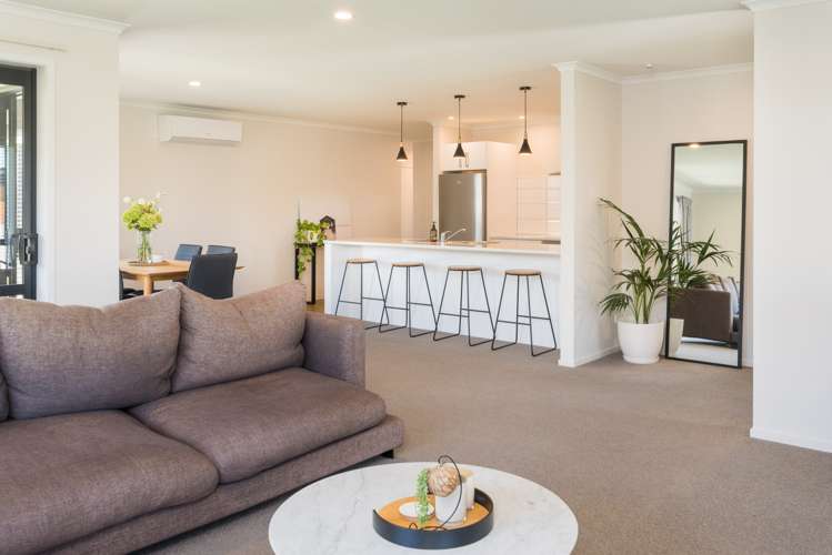 19 Corsair Crescent Burleigh_10