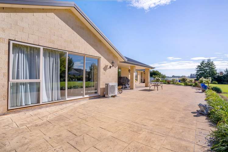 33 Longwood Drive Winton_21