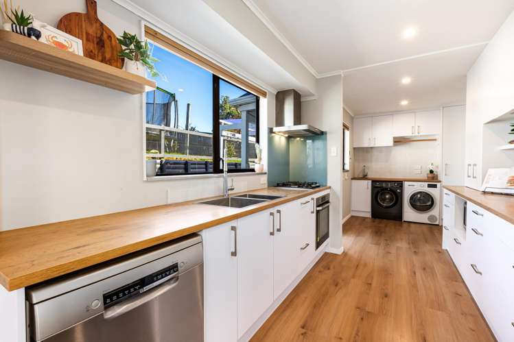 23 James Cook Drive_5