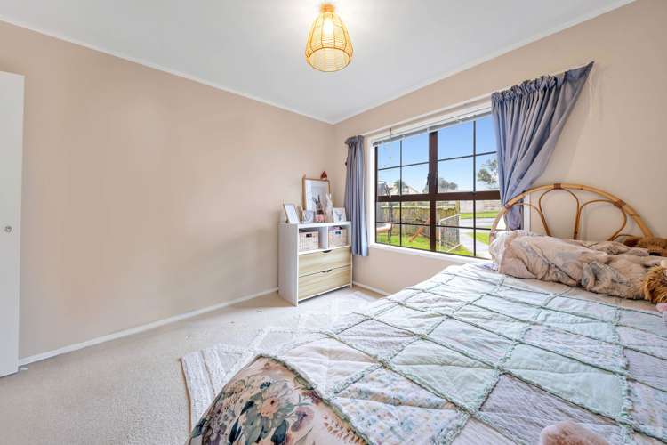 53 Gills Road Bucklands Beach_13