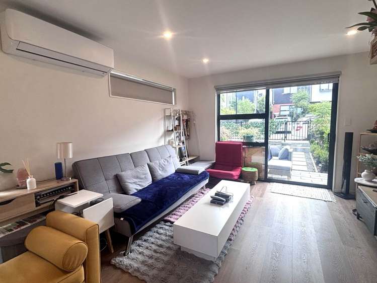 62 Selo Street Glen Eden_2