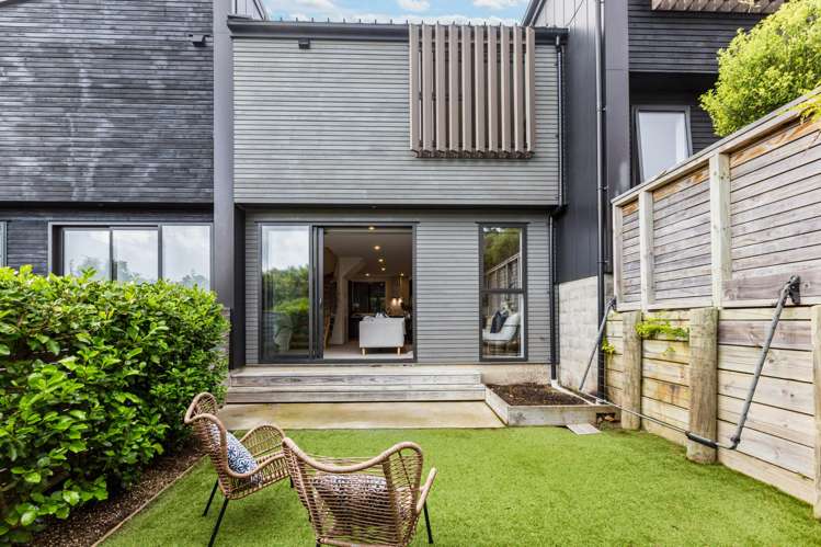 11/80 Seatoun Heights Road_0