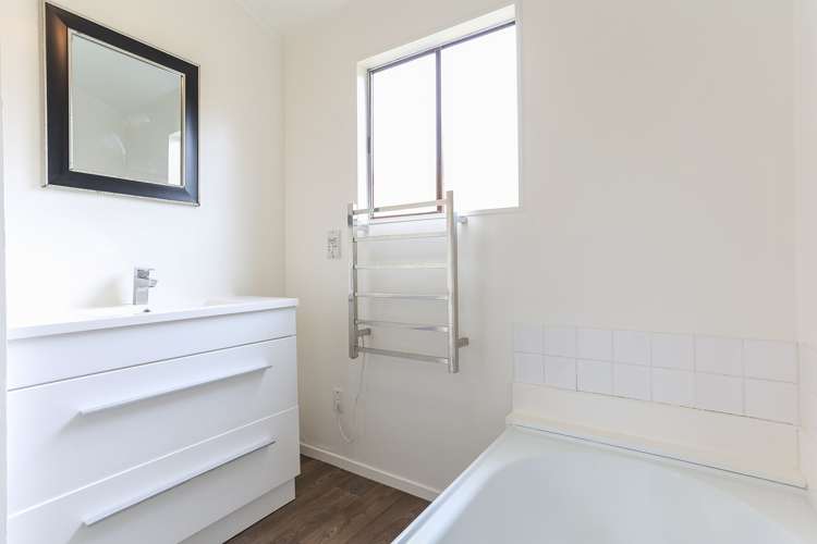 9 Sispara Place Beach Haven_13