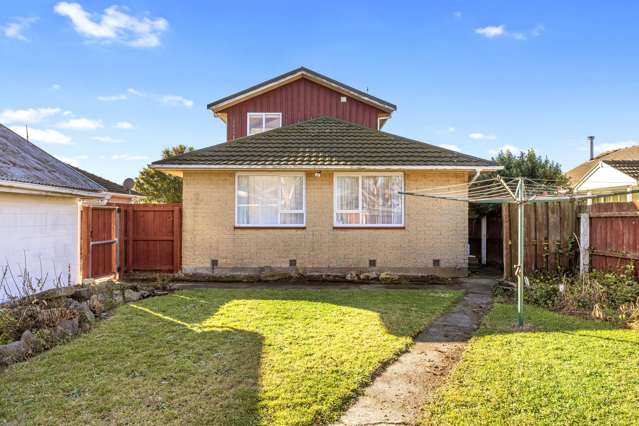 33 Frensham Crescent Woolston_1