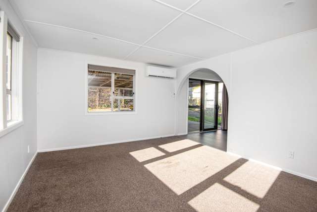 2 Penguin Grove Waitangirua_4