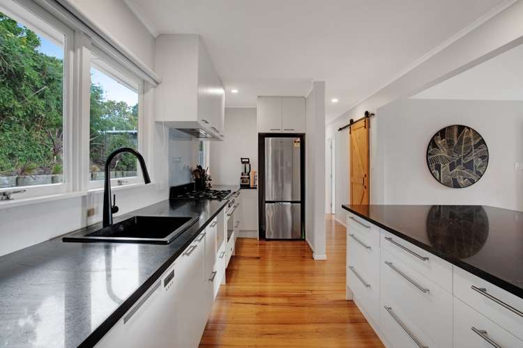 2/64 Alton Avenue Hillcrest_5