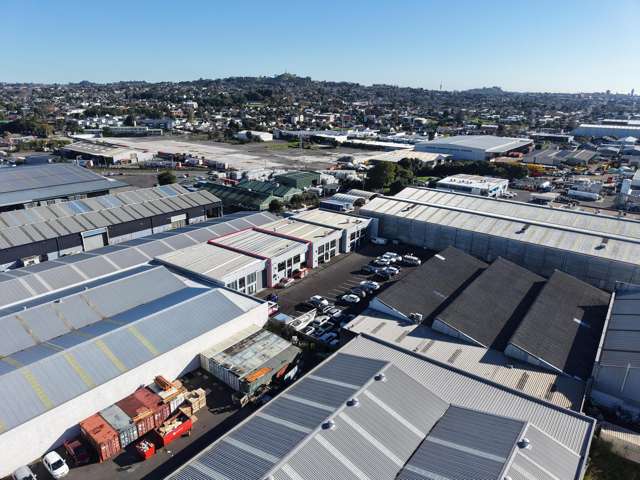 J/35 Maurice Road Penrose_1
