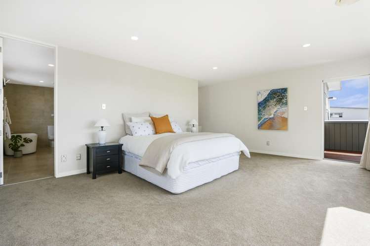 6 Tuatini Place Long Bay_17