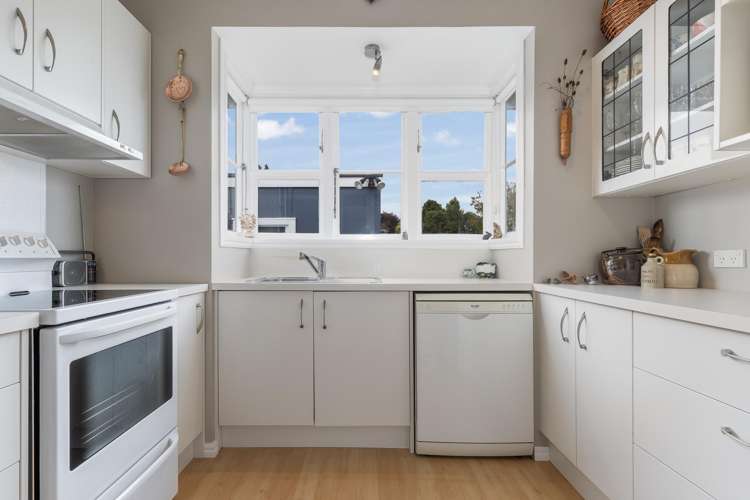 24 Queenwood Road Levin_9