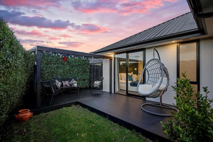 99 Sir John Mckenzie Avenue_1