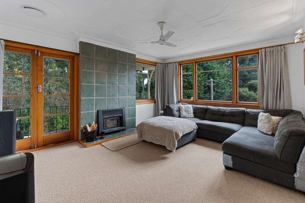 8 Roy Crescent_4