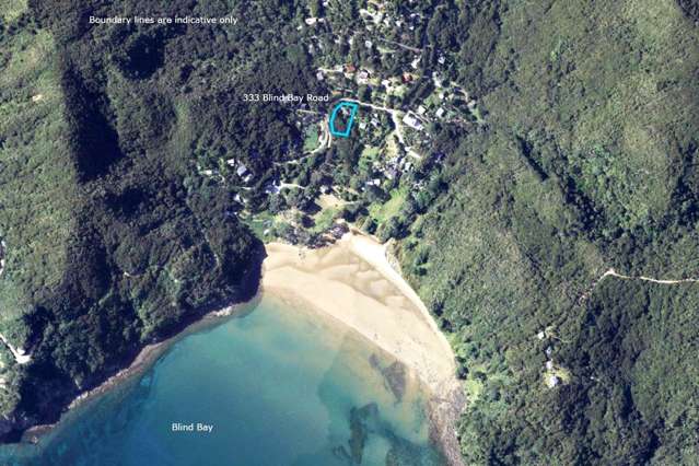 Private Island Escape - Steps from Okupu Beach
