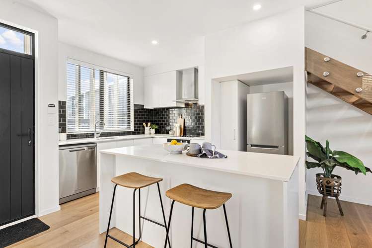 10D Beauchamp street_4