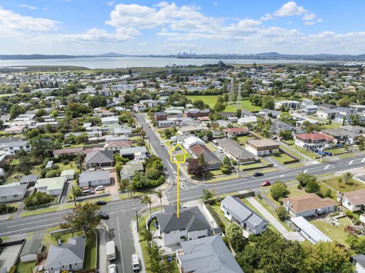 92A Flanshaw Street Te Atatu South_31