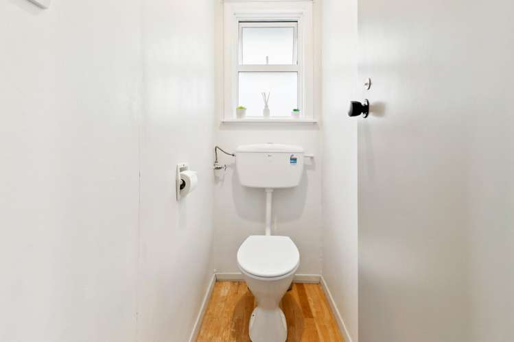 45 Victory Crescent Tawa_16