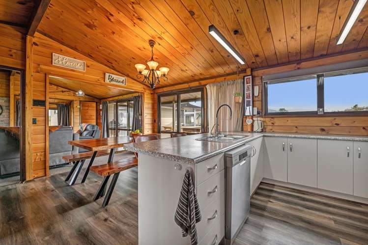 11A Warwick Road Stratford_4