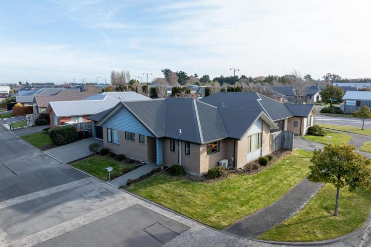 4 Charente Way Yaldhurst_23