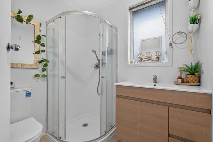 209B Edmonton Road Te Atatu South_14