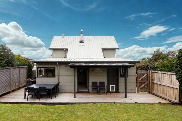 29 Glendale Drive Dinsdale_18