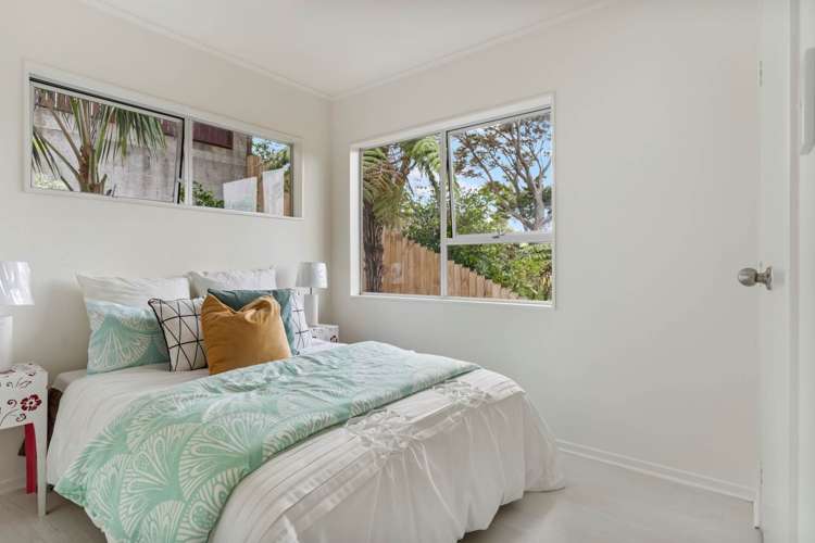 1/65 Girrahween Drive Totara Vale_9