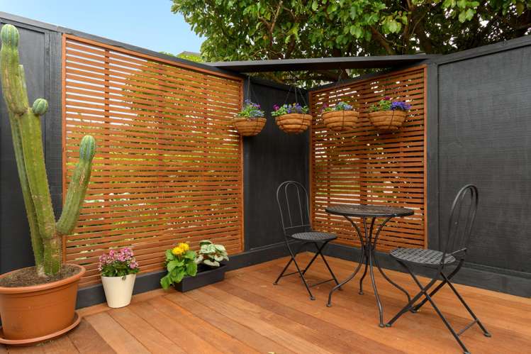 24 Warwick Place Brookfield_14