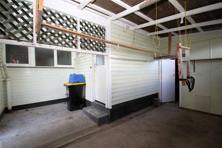 1 Queen Street Waihi_25