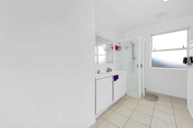 56 White Swan Road Mount Roskill_4