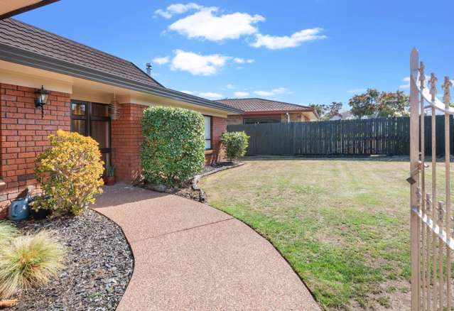 108 Mirrabooka Avenue Botany Downs_2