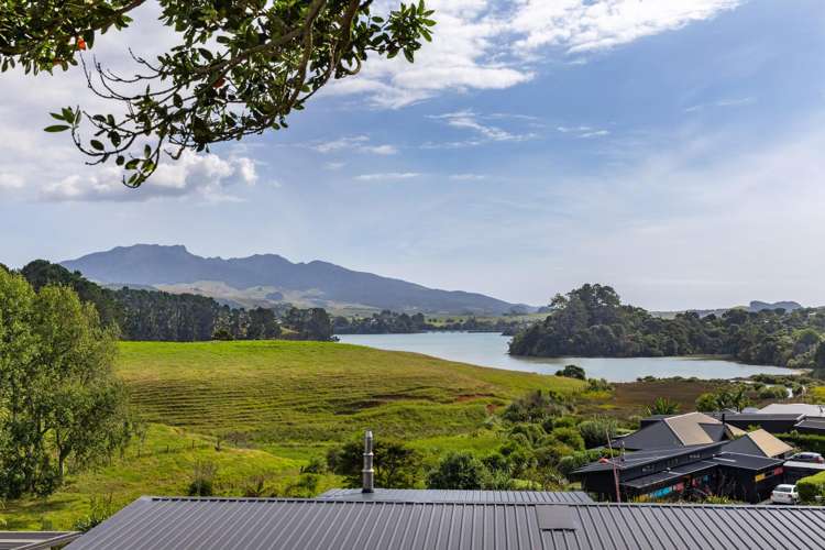 36 Robertson Street Raglan_11