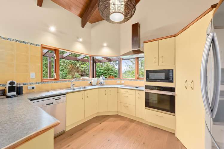 3 Roseveare Grove Te Marua_9