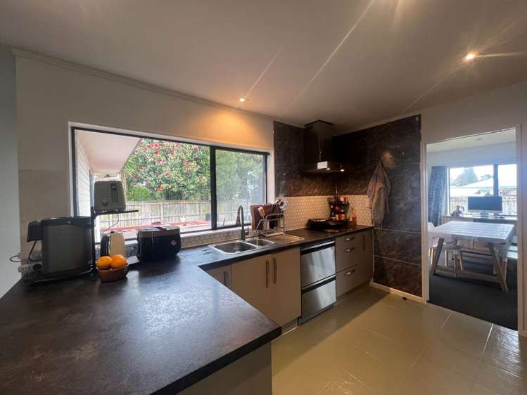 17 Brookesmith Drive Waiuku_1