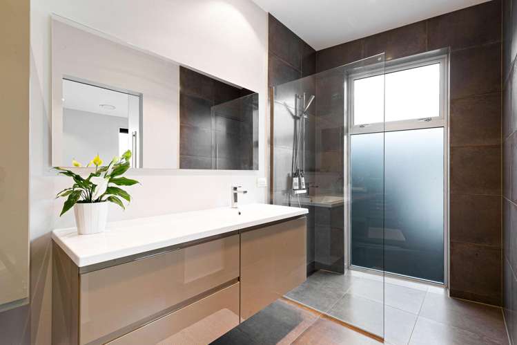 88 Hensman Road Queenstown_13