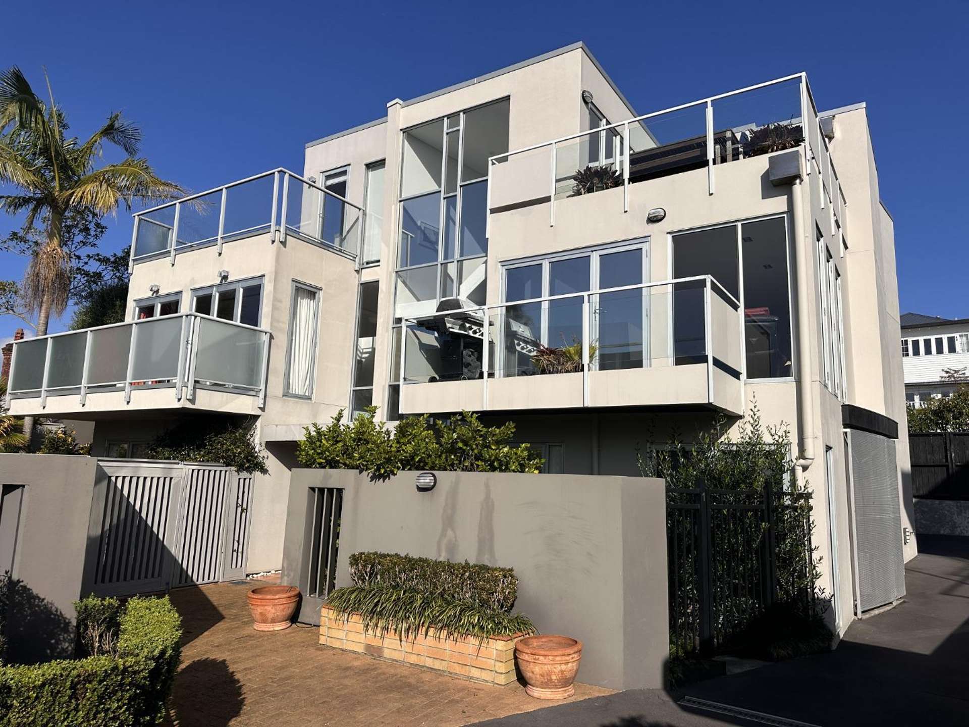 2/79 Shelly Beach Road St Marys Bay_0