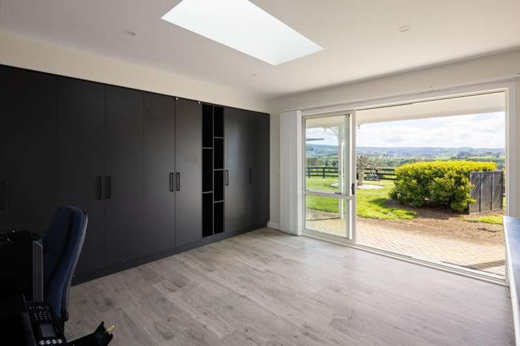 300 Grove Road 11387_8