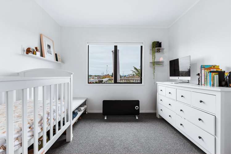 27 Tawa Street Hilltop_12