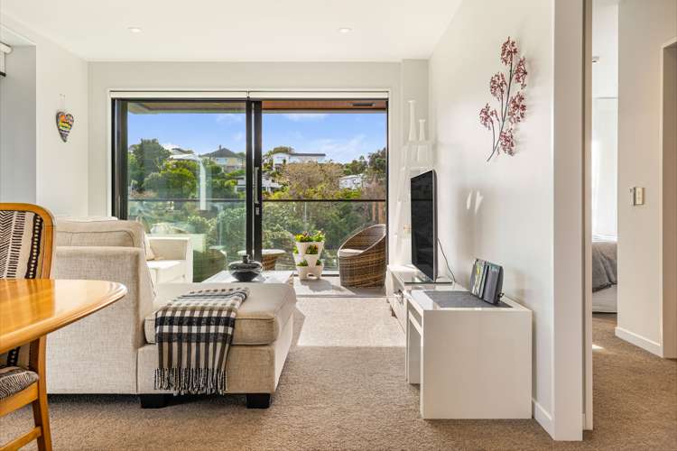 301/4 Bute Road Browns Bay_6