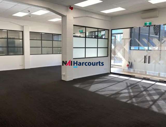 Tenancies 2 & 3/56 Barrys Point Road Takapuna_2