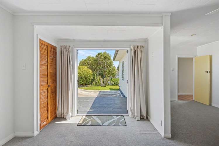 62 McGill Street Waimangaroa_11