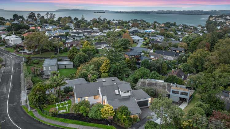 37 Glenfern Road Mellons Bay_48