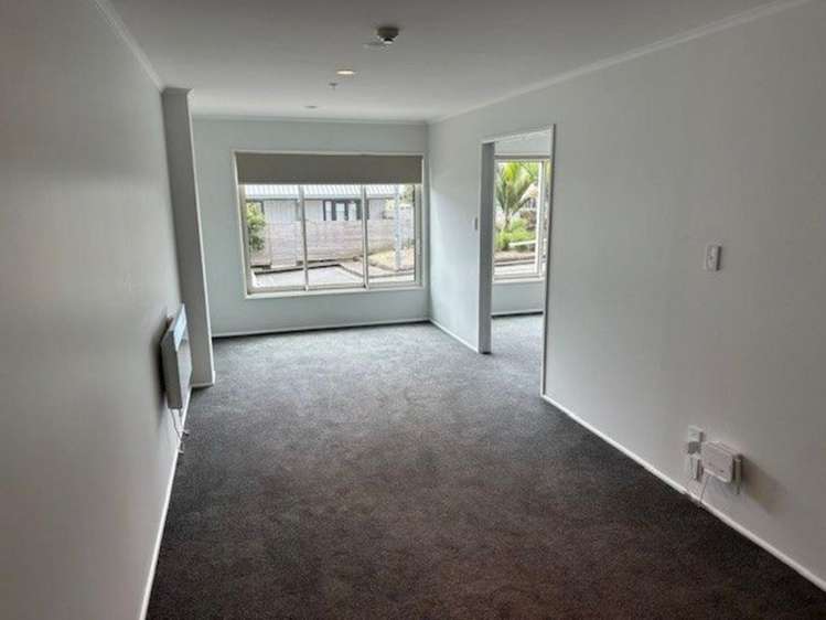 2C/30 Westward Ho Road Glen Eden_5